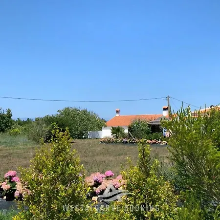 Niedliches Nur 2km Vom Entfernt, Holiday home Odeceixe